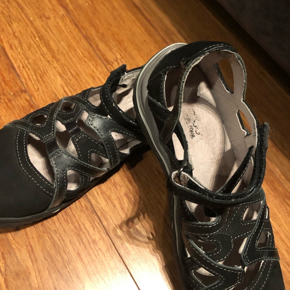 Jambu sandals - Picture 2 of 3